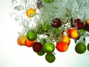 Fruit peeling with fruit acids, regeneration of skin cells thanks to it